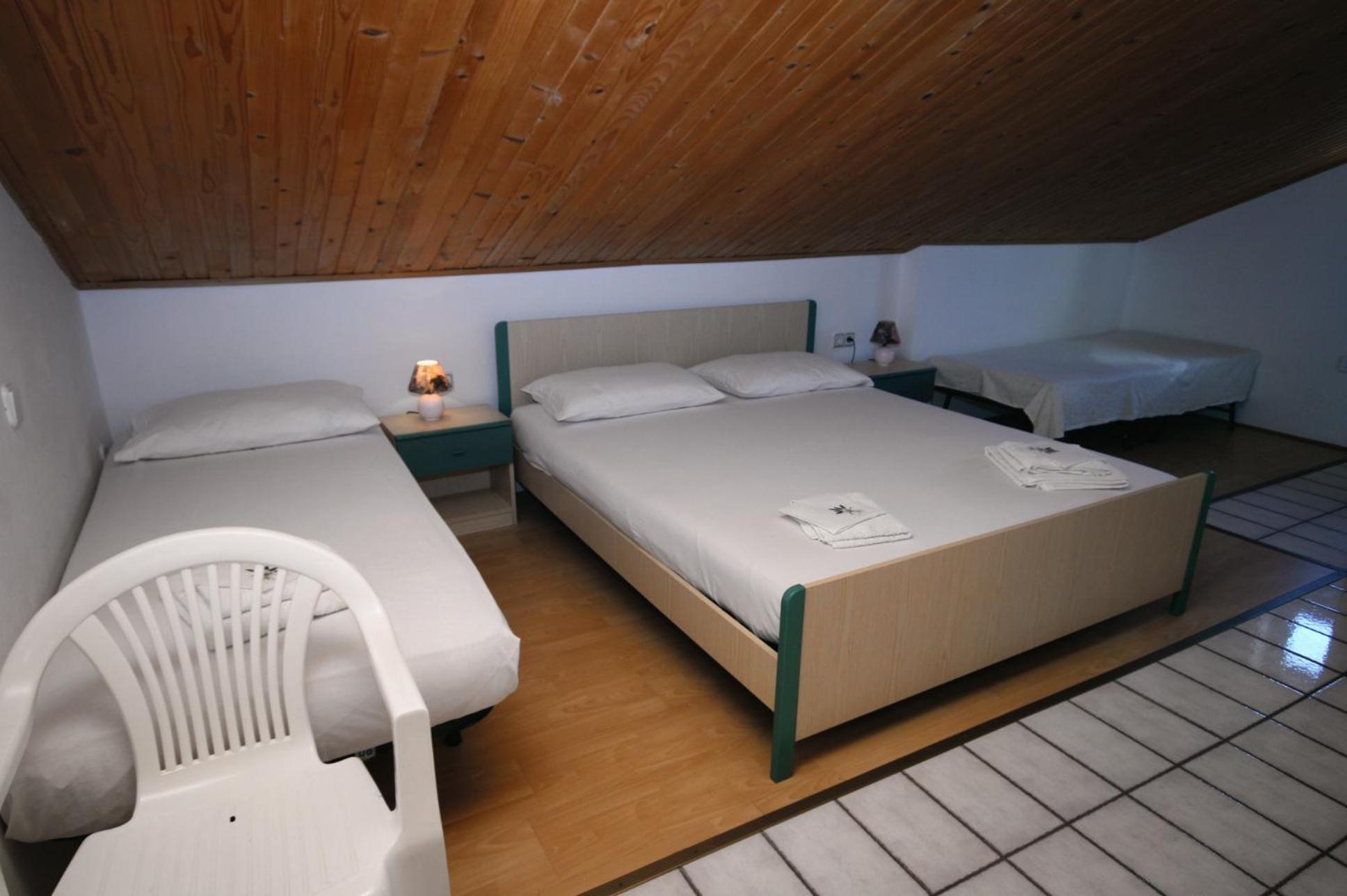 Apartments With Wifi Crikvenica - 5555 Phòng bức ảnh